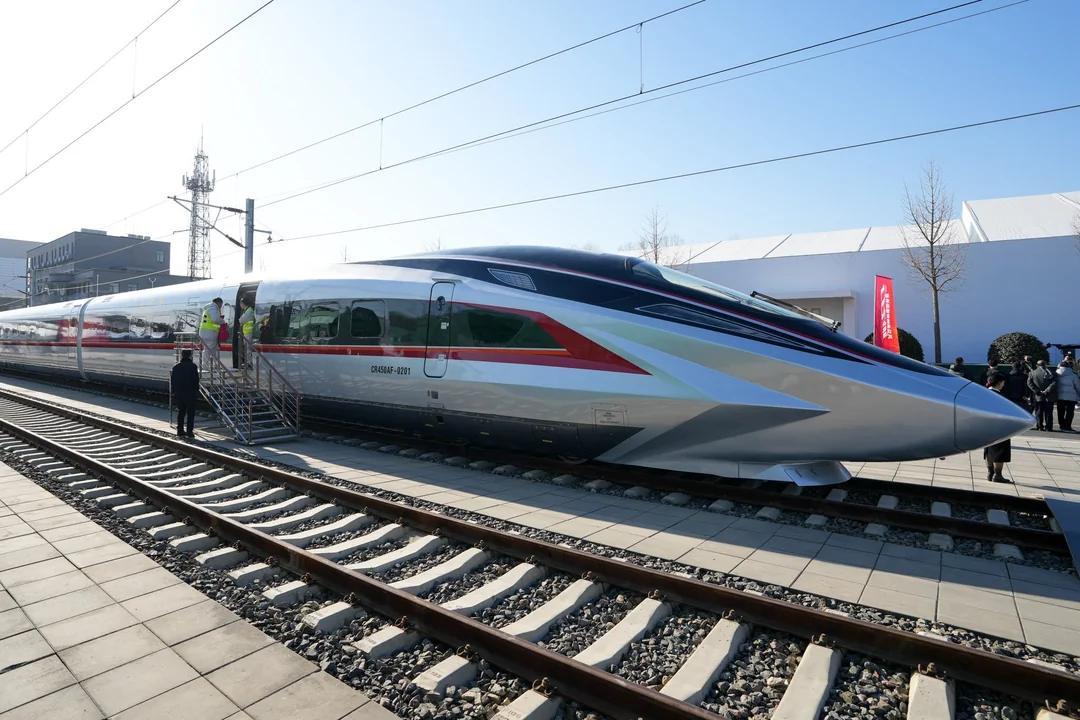 China Unveils CR450, the World's Fastest High-Speed Train at 450 km/h – When Will India Catch Up?